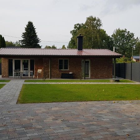 Bungalow Am Neustaedter See Neustadt-Glewe Bagian luar foto